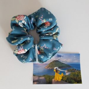 Vaaleansininen kukkadonitsi